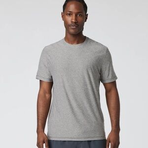 vuori strato tech tee